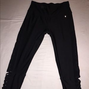 Danskin Now: Black Spandex Capris